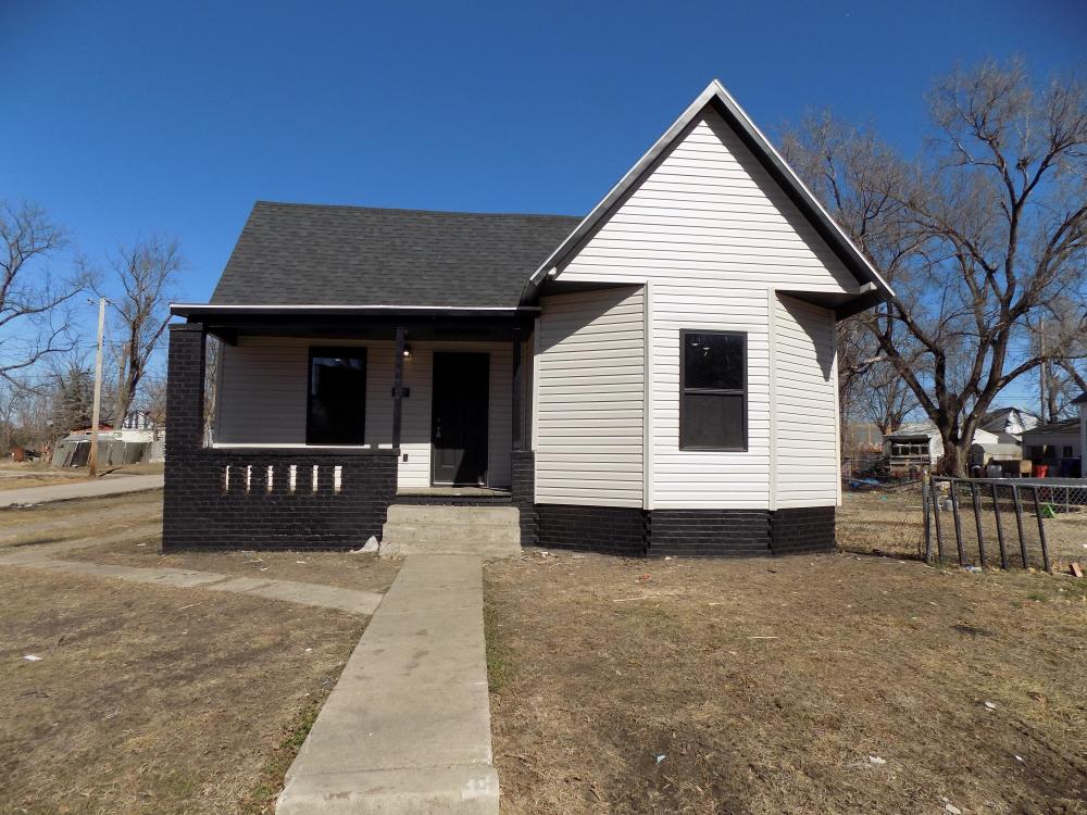 Currently Displayed Property Photo