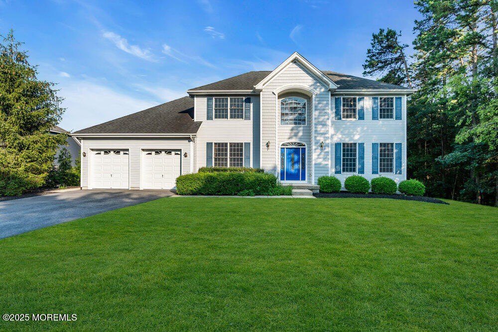 Currently Displayed Property Photo