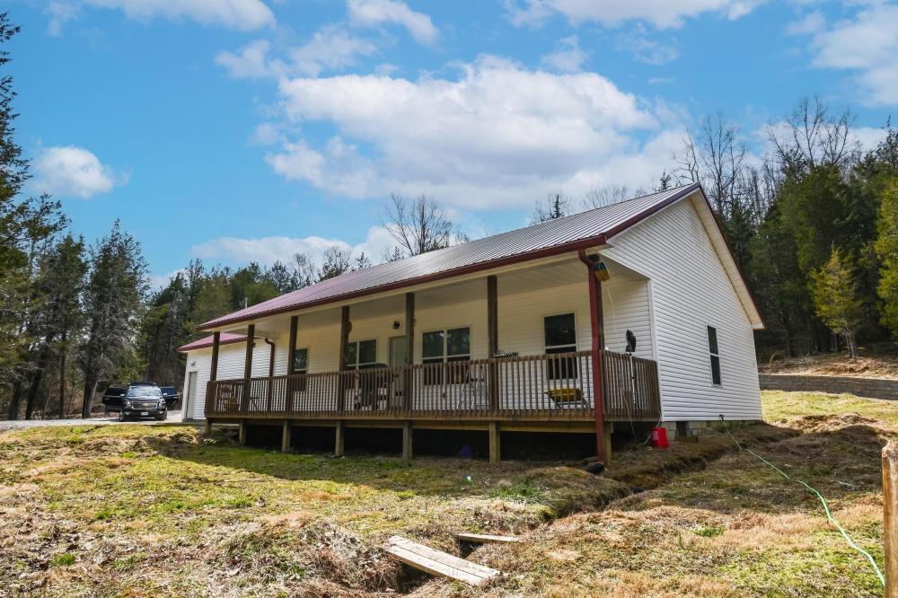Currently Displayed Property Photo