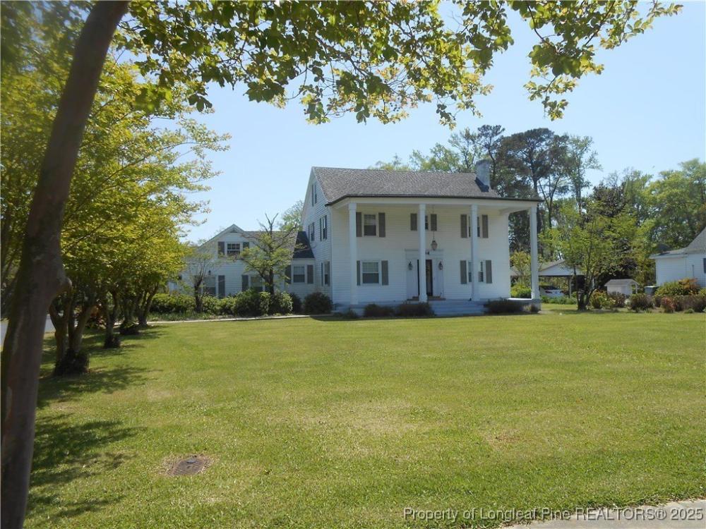 Currently Displayed Property Photo