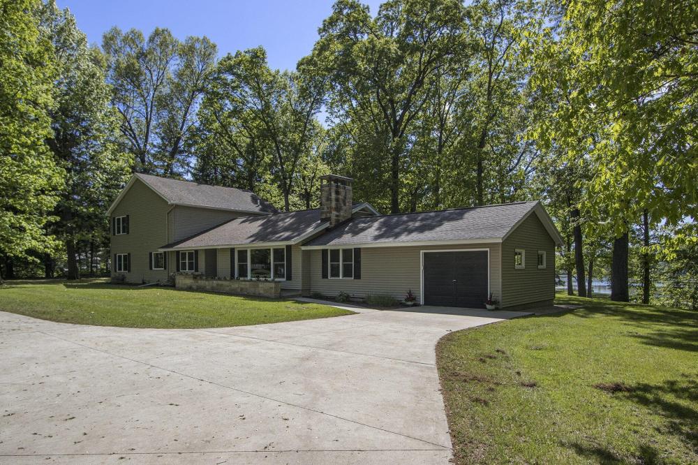 Currently Displayed Property Photo