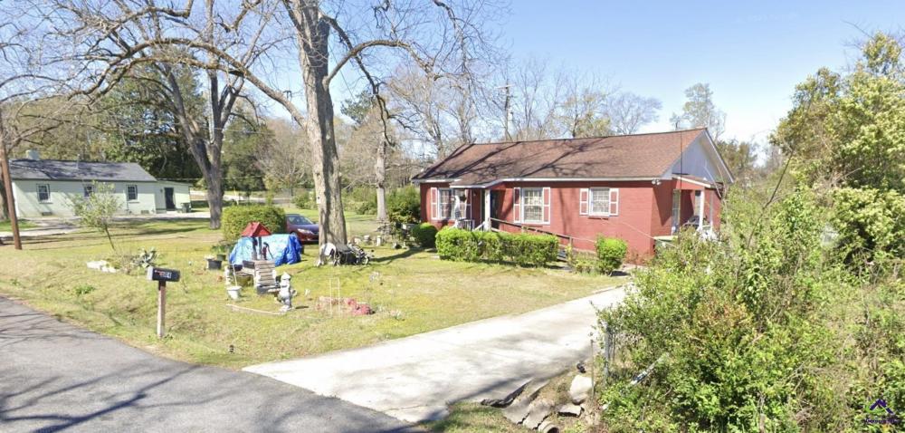 Currently Displayed Property Photo