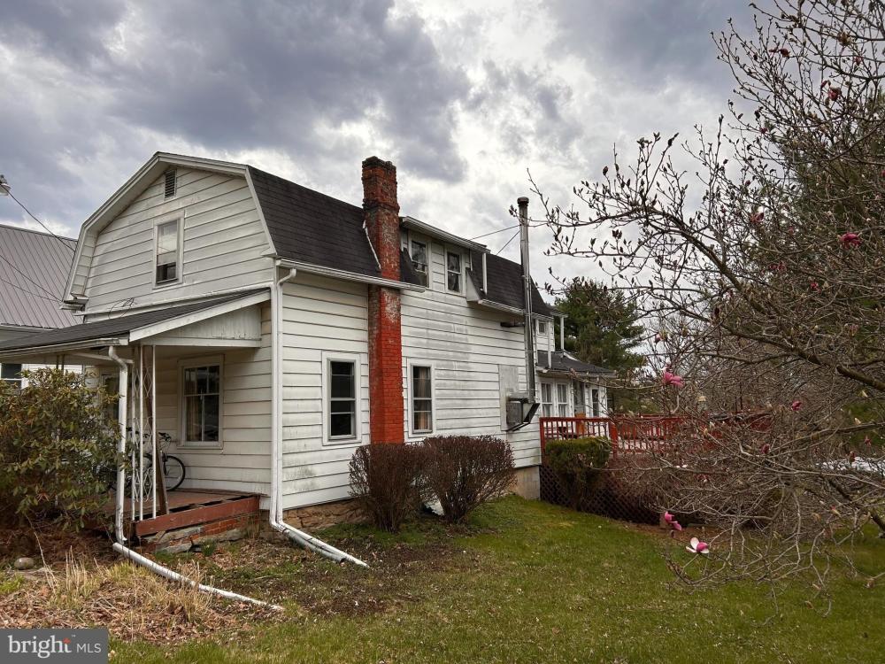 Currently Displayed Property Photo