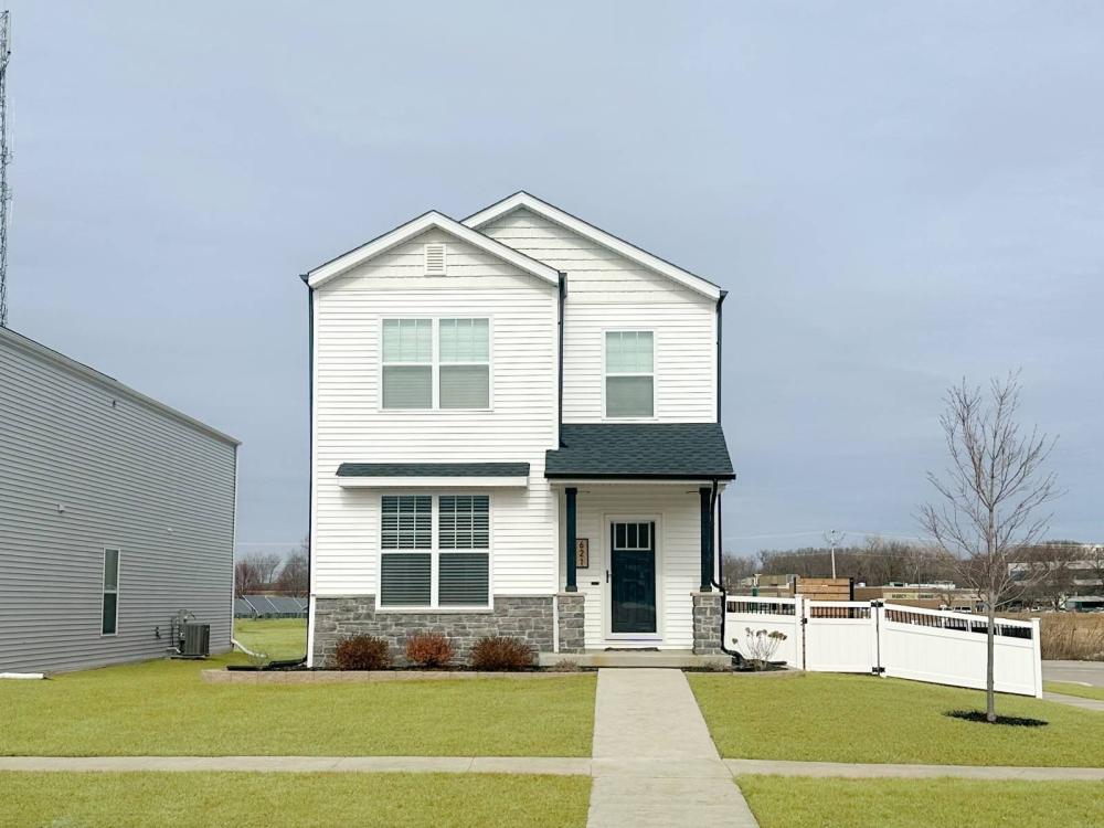 Currently Displayed Property Photo