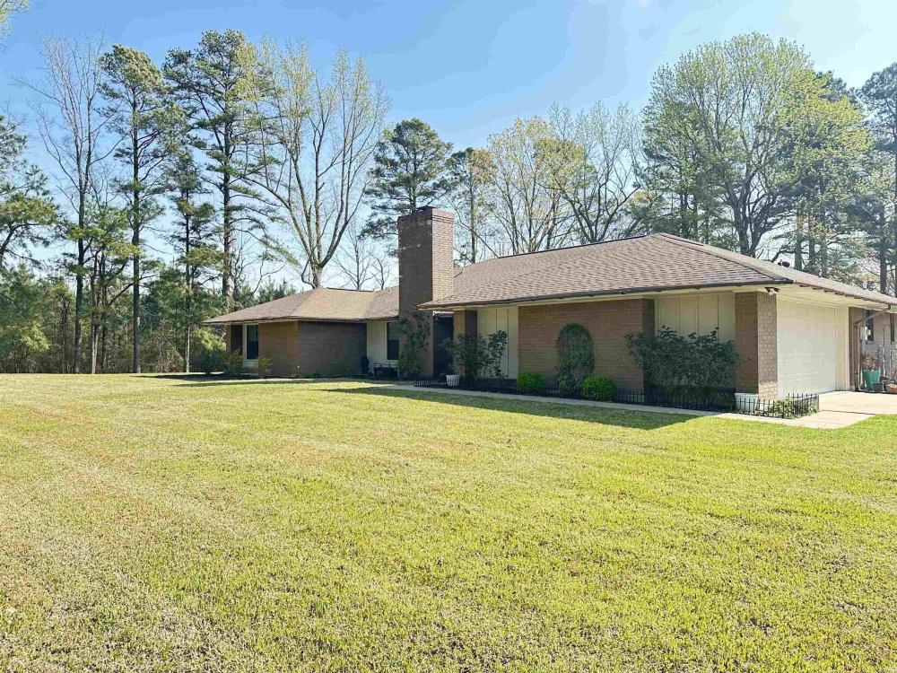 Currently Displayed Property Photo
