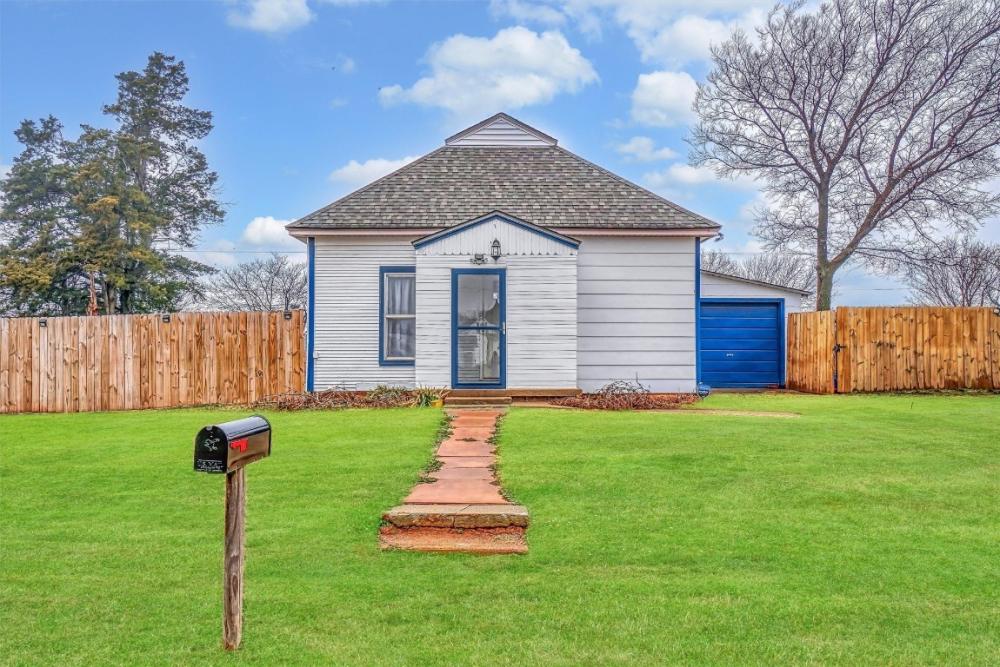 Currently Displayed Property Photo