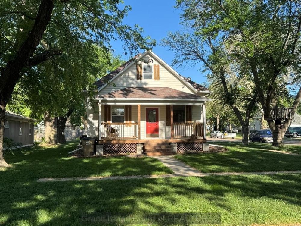 Currently Displayed Property Photo
