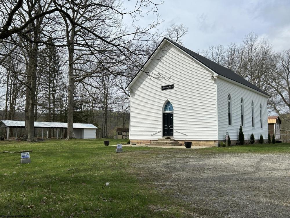 Currently Displayed Property Photo