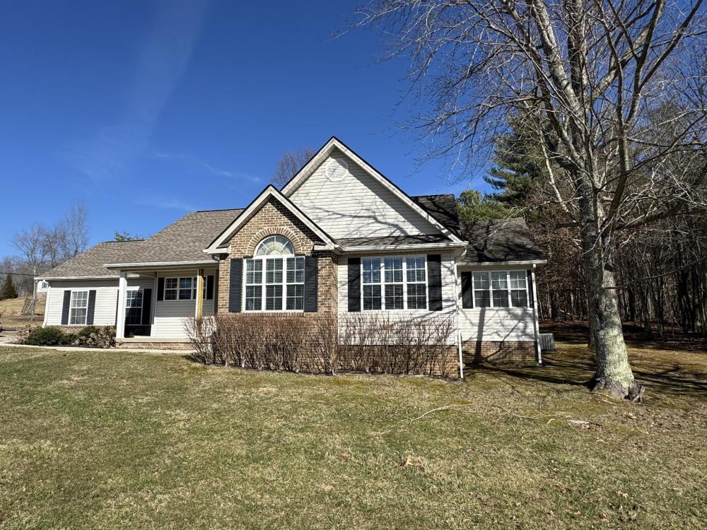 Currently Displayed Property Photo