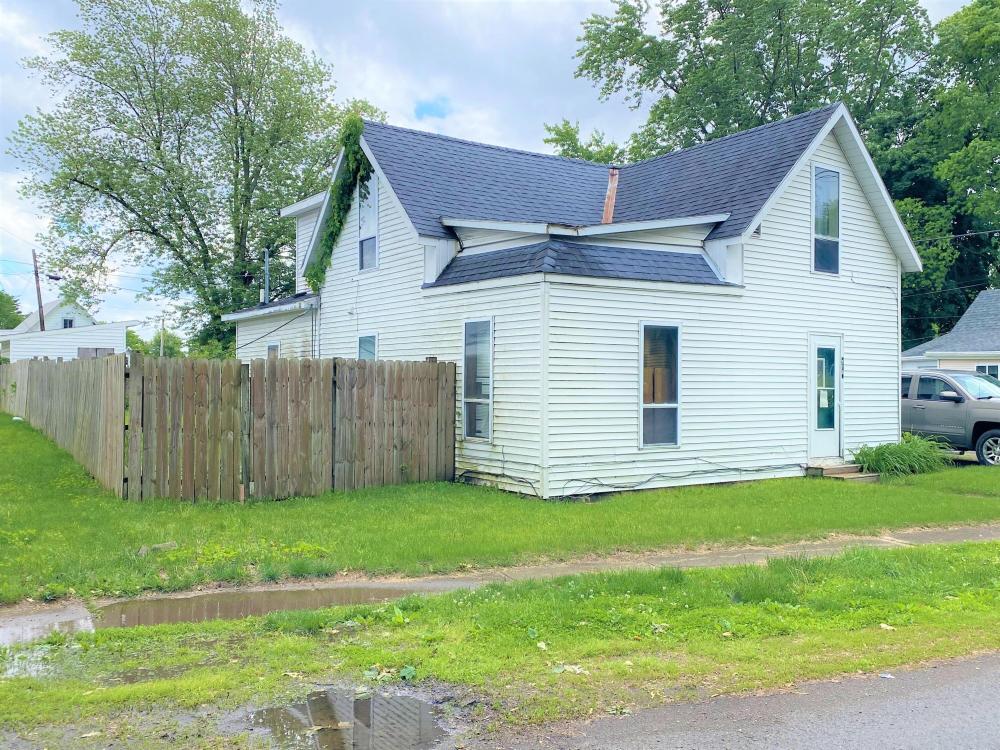 Currently Displayed Property Photo