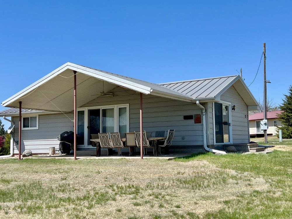 Currently Displayed Property Photo