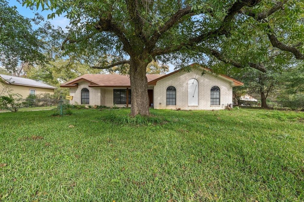 Currently Displayed Property Photo