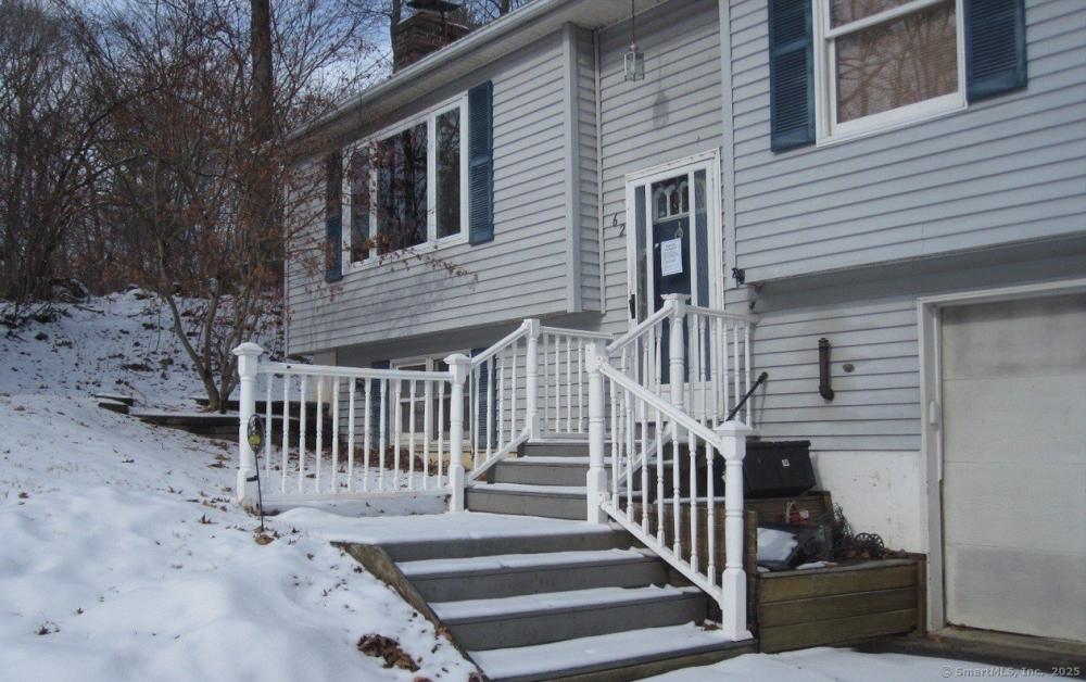 Currently Displayed Property Photo