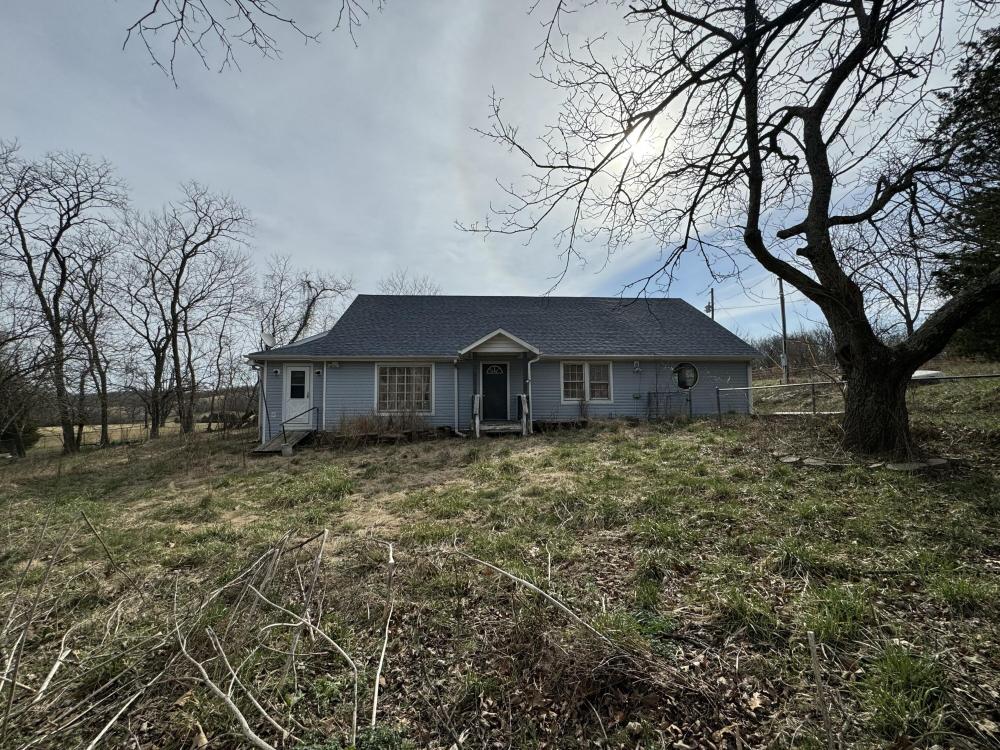 Currently Displayed Property Photo