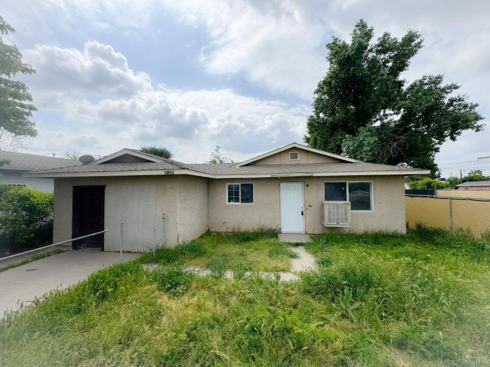 Currently Displayed Property Photo