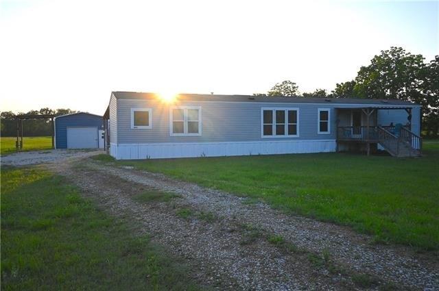 Currently Displayed Property Photo