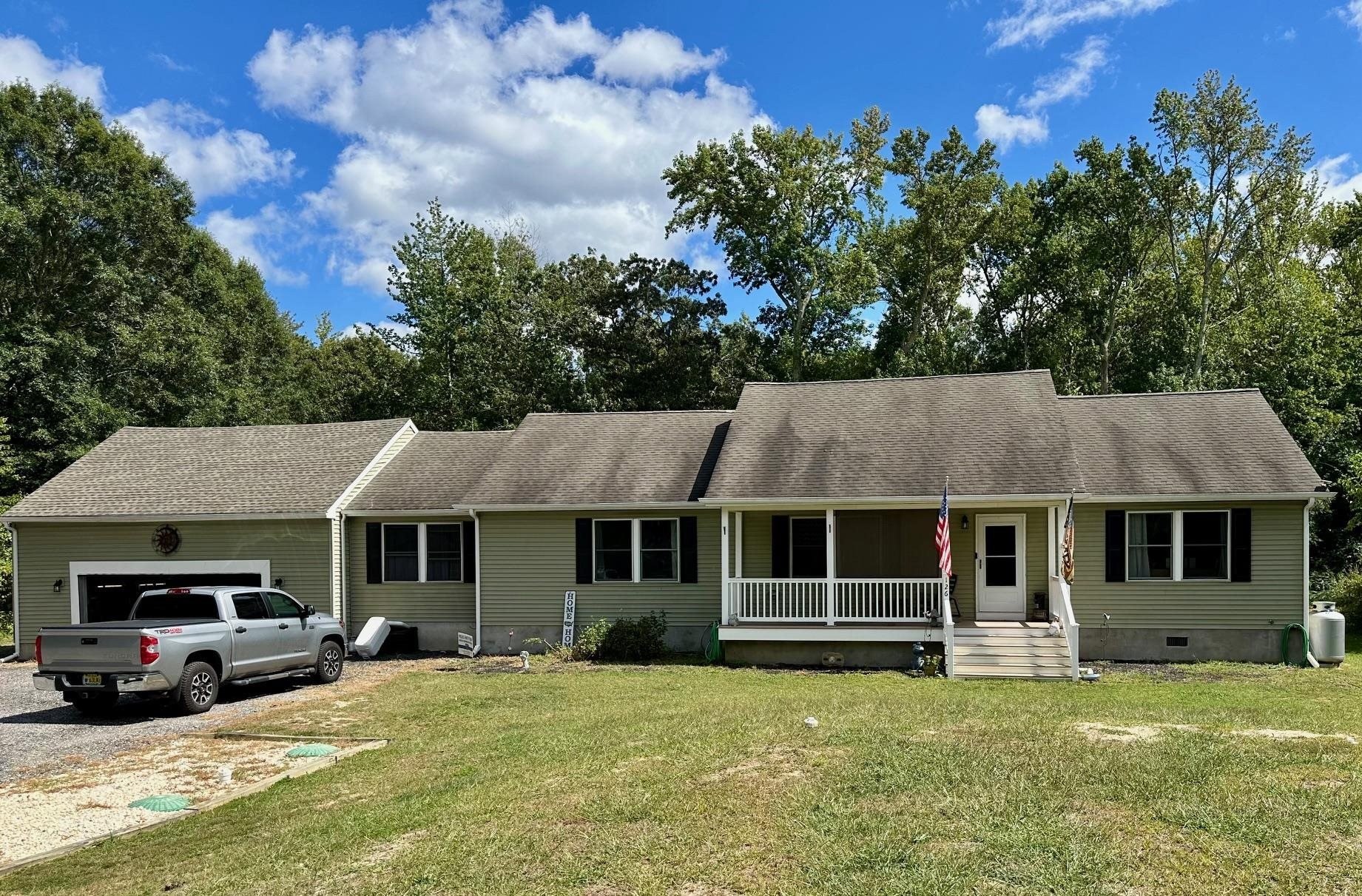 Currently Displayed Property Photo