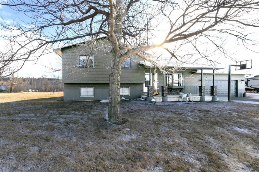 Currently Displayed Property Photo