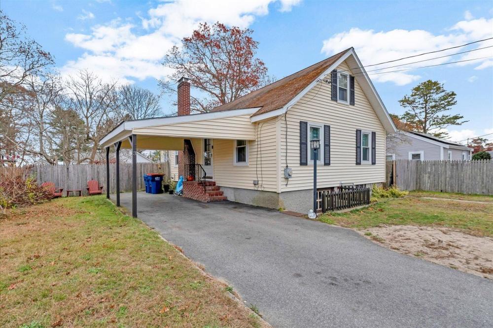 Currently Displayed Property Photo