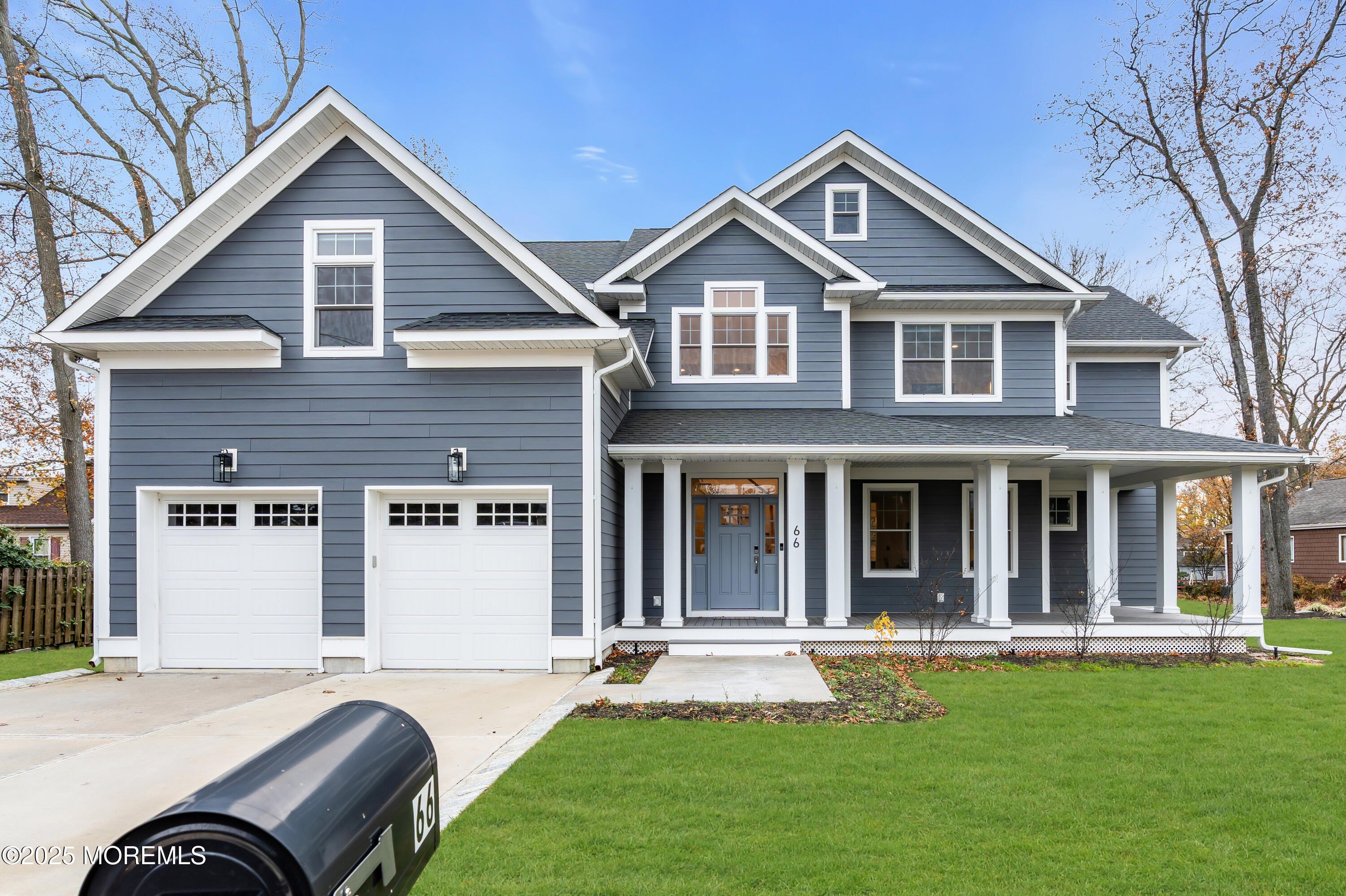 Currently Displayed Property Photo