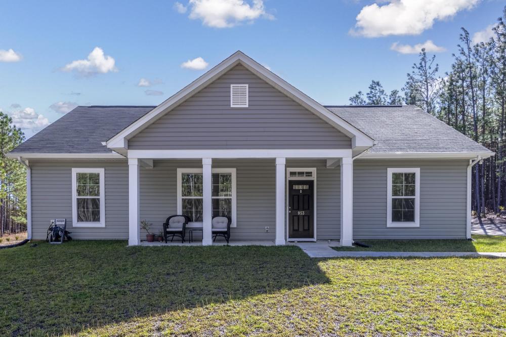 Currently Displayed Property Photo