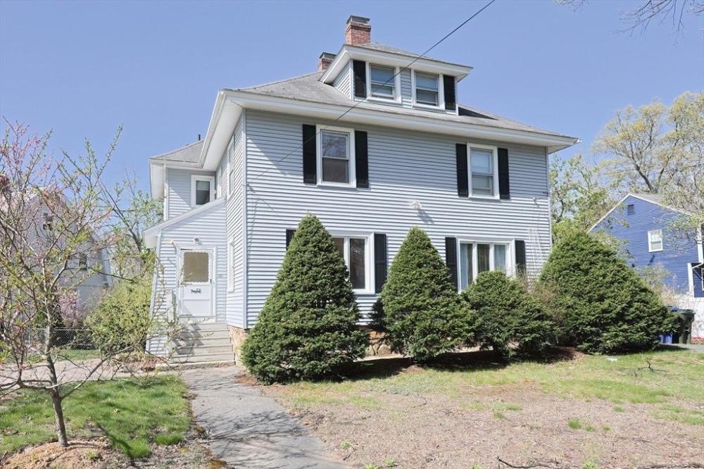 Currently Displayed Property Photo
