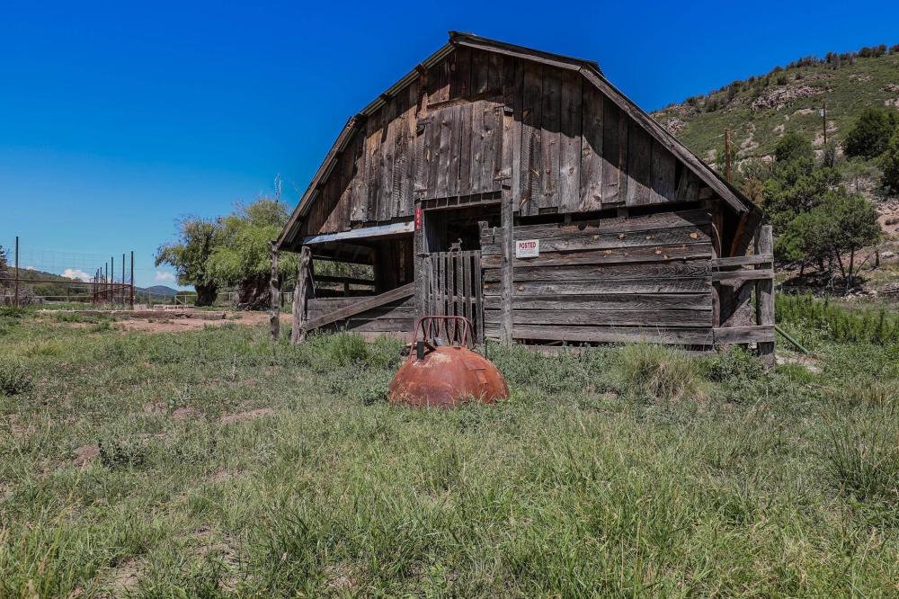 Currently Displayed Property Photo