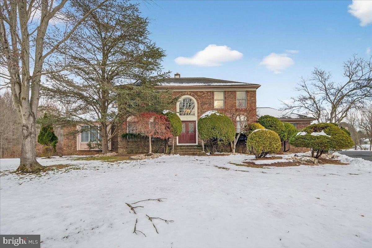 Currently Displayed Property Photo