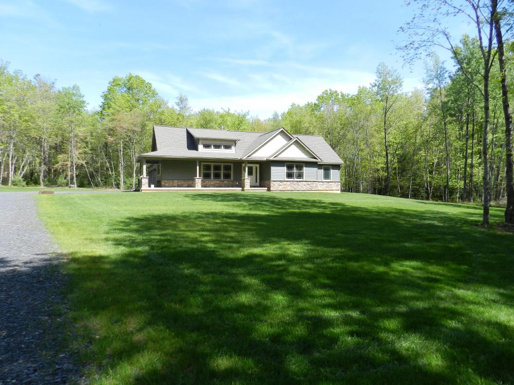 Currently Displayed Property Photo