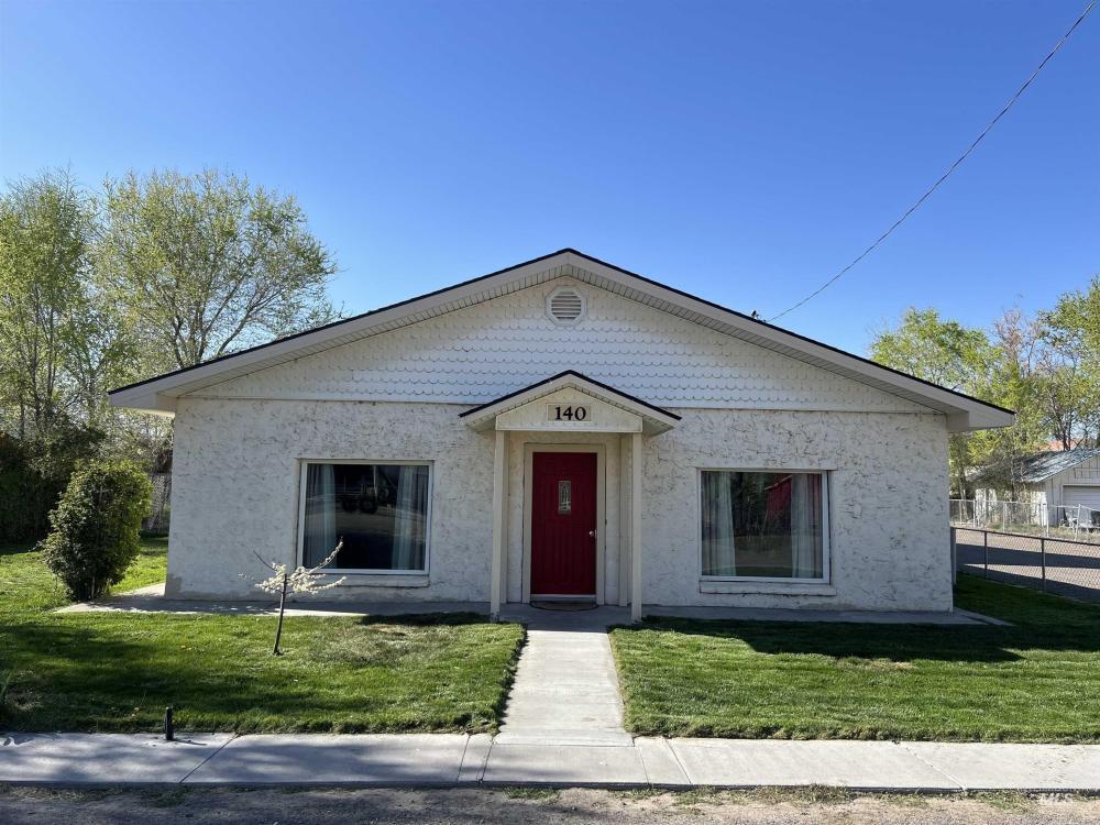Currently Displayed Property Photo