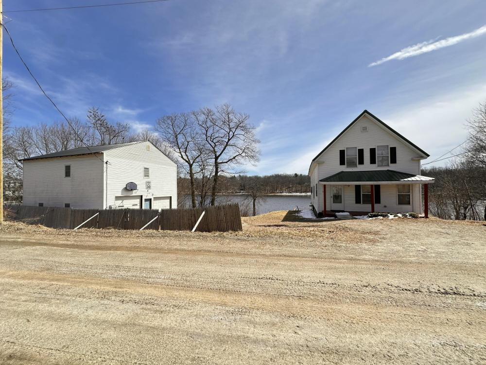 Currently Displayed Property Photo