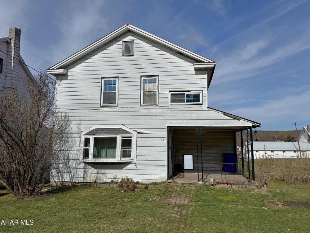 Currently Displayed Property Photo