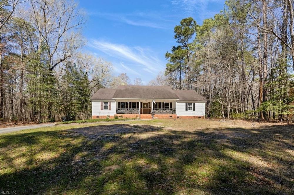 Currently Displayed Property Photo