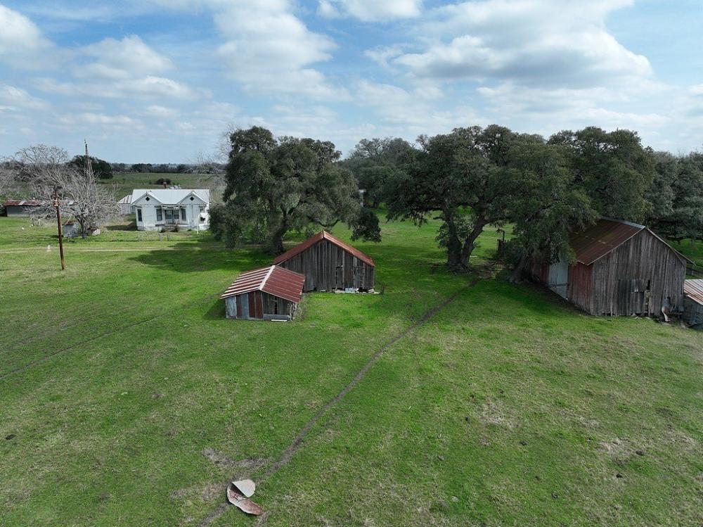 Currently Displayed Property Photo