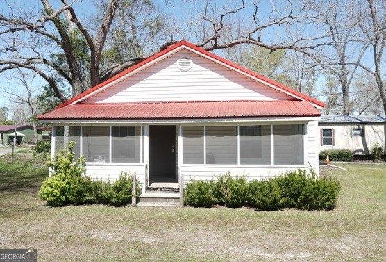 Currently Displayed Property Photo