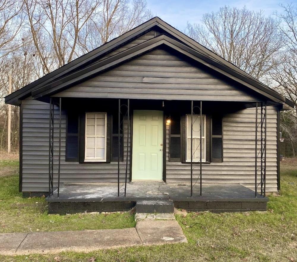 Currently Displayed Property Photo