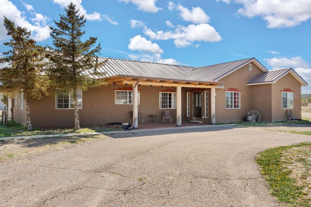 Currently Displayed Property Photo