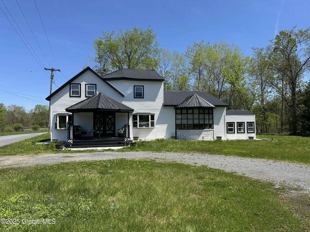 Currently Displayed Property Photo
