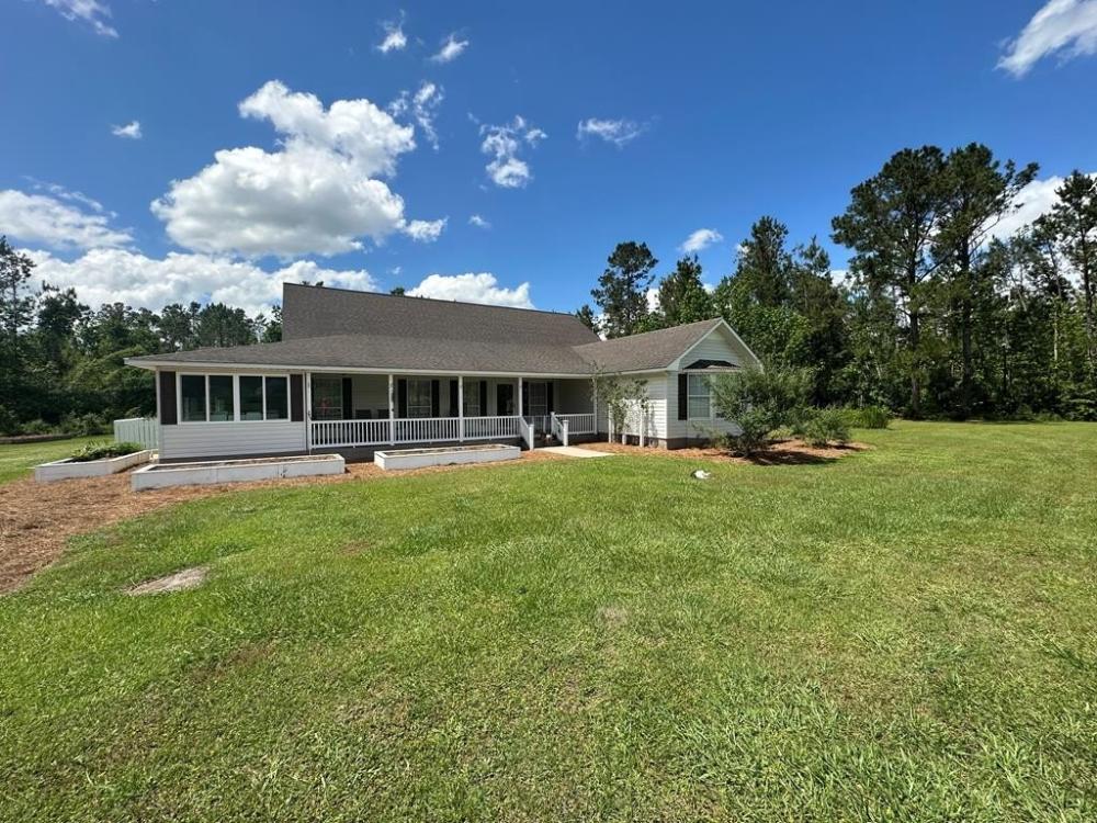 Currently Displayed Property Photo