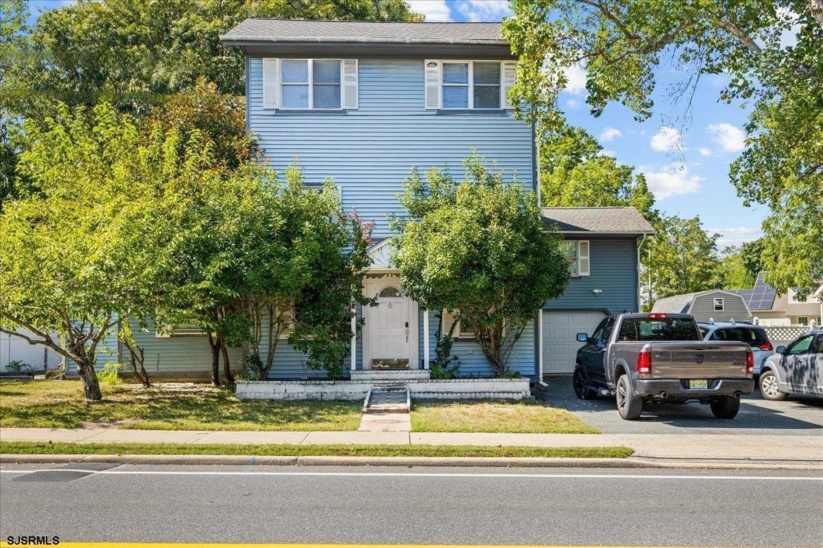 Currently Displayed Property Photo