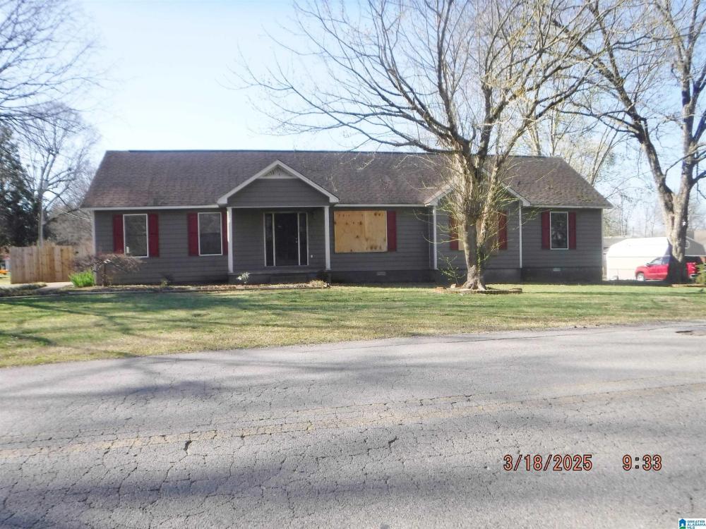 Currently Displayed Property Photo