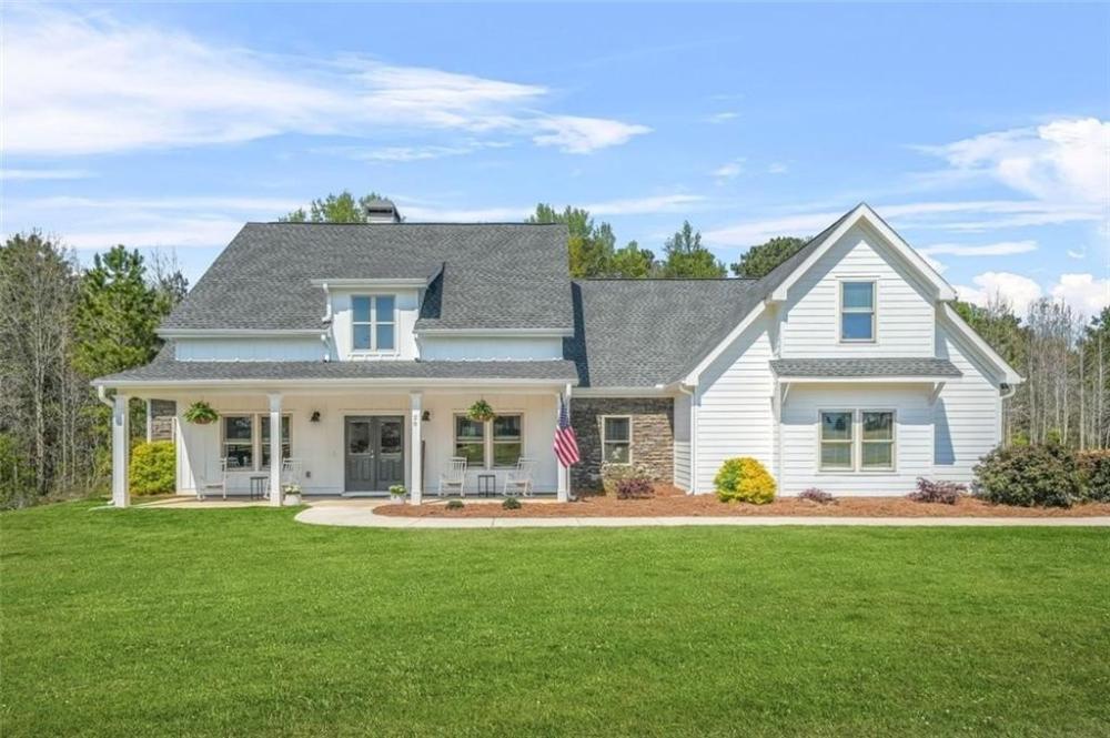 Currently Displayed Property Photo