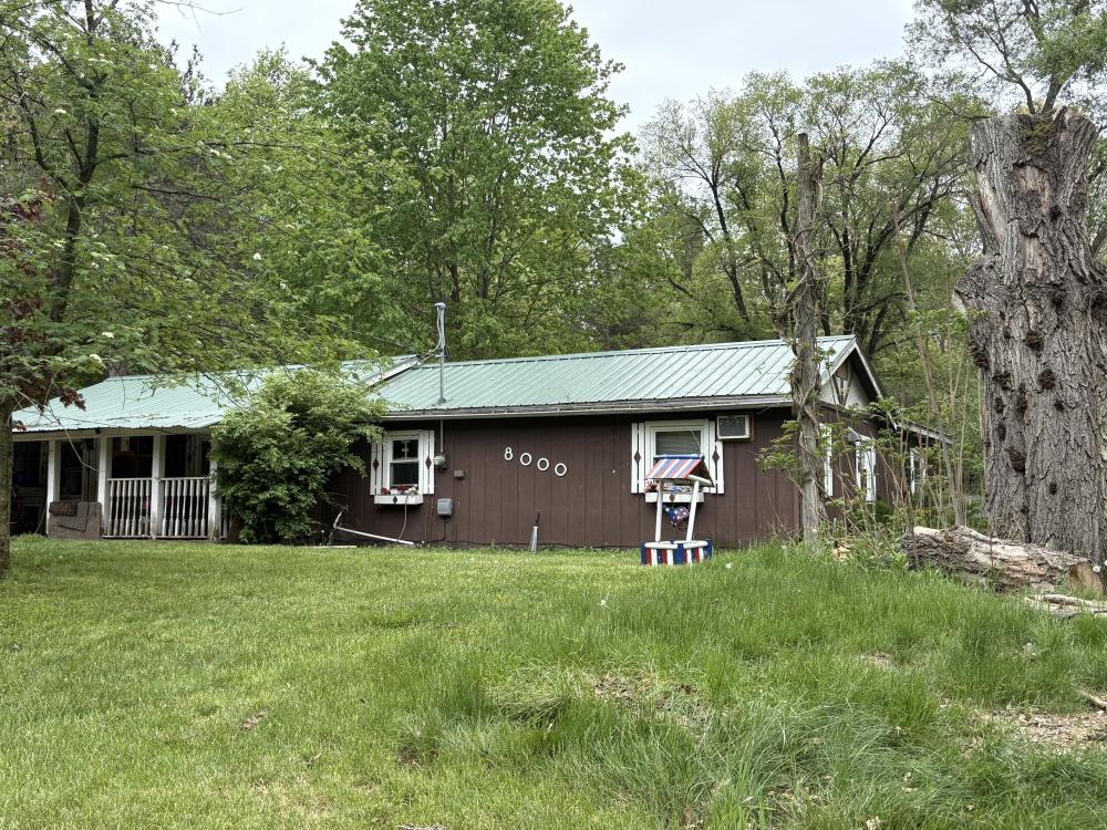 Currently Displayed Property Photo