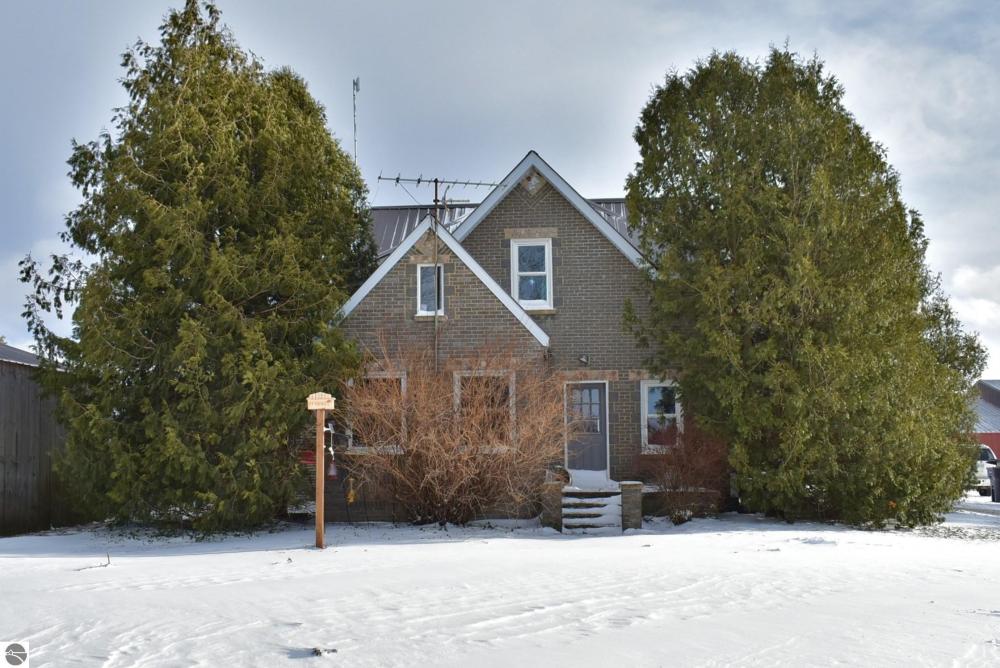 Currently Displayed Property Photo