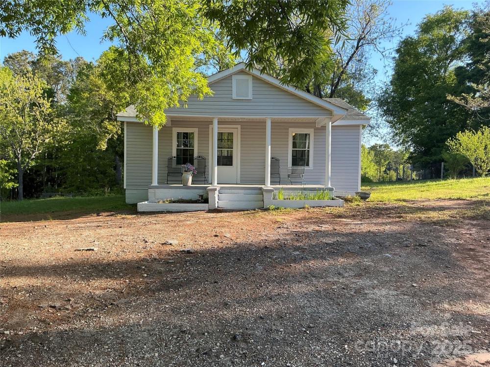 Currently Displayed Property Photo