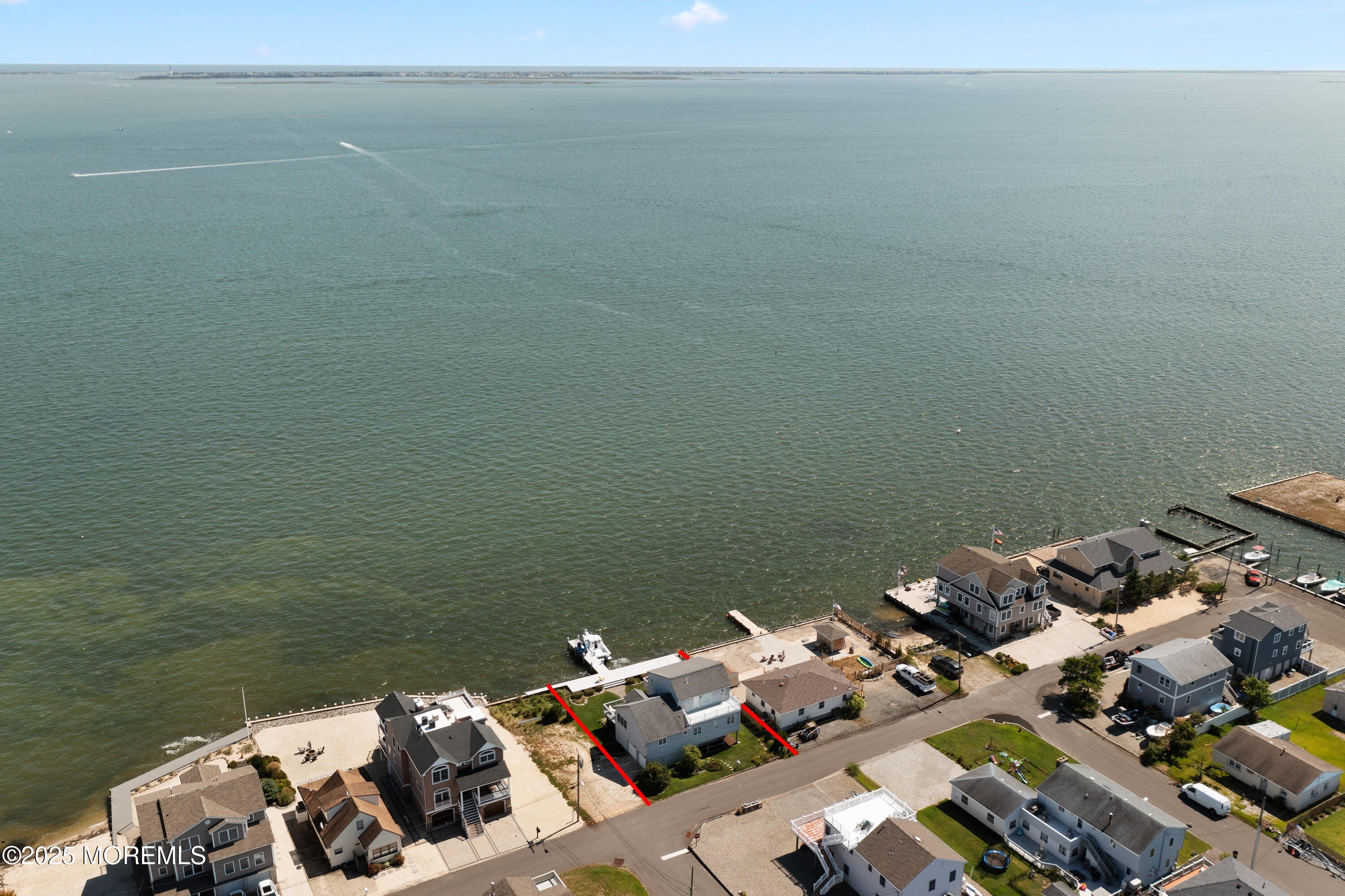 Currently Displayed Property Photo