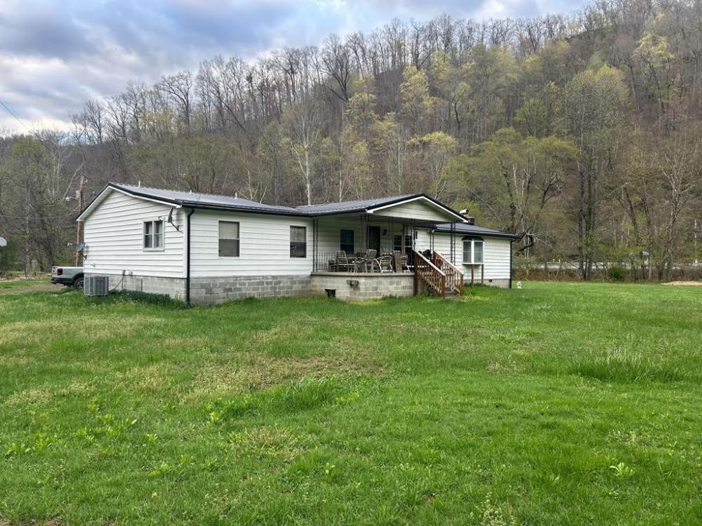 Currently Displayed Property Photo