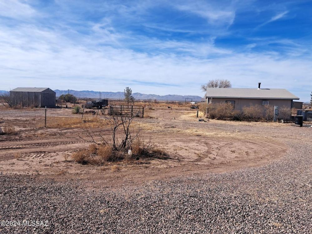 Currently Displayed Property Photo