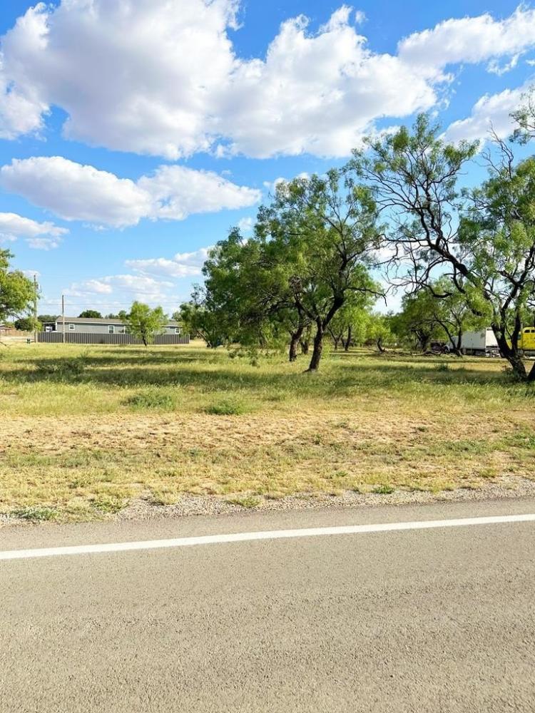 Currently Displayed Property Photo