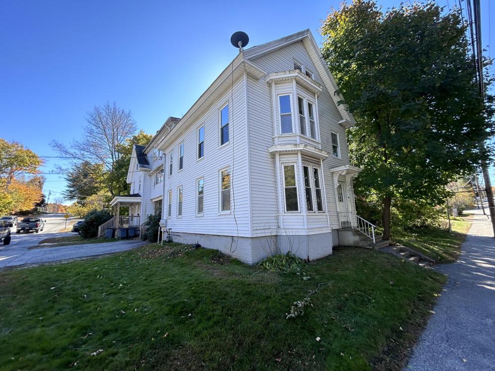 Currently Displayed Property Photo